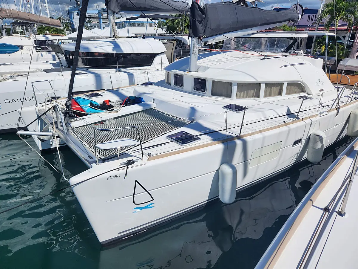 Lagoon 380
