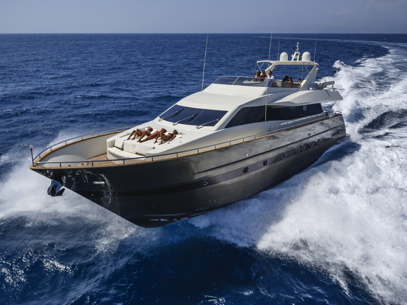 Luxus-Motoryachten